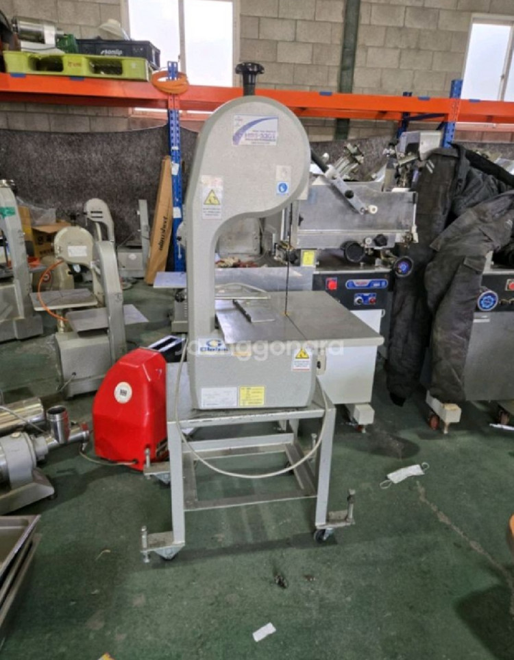 알앤에프 수직냉동(마트/정육시설 쇼케이스판매) 이미지