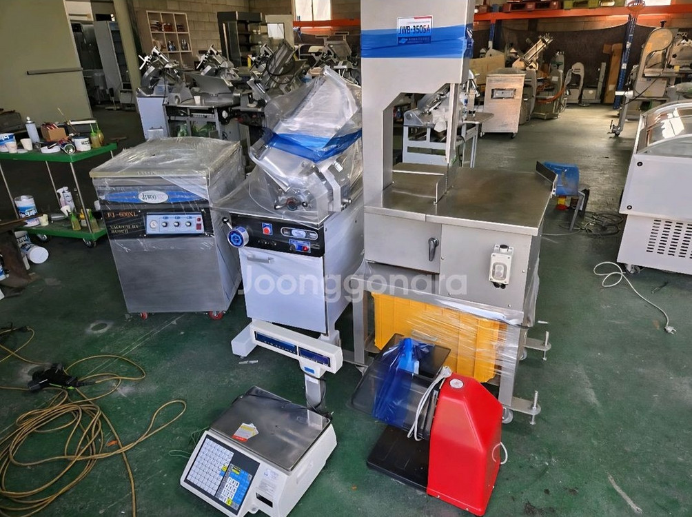 알앤에프 수직냉동(마트/정육시설 쇼케이스판매) 이미지