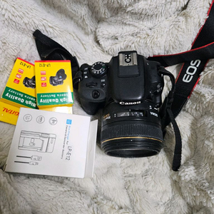 캐논 eos 100d +시그마 삼식이 렌즈 dslr 카메라