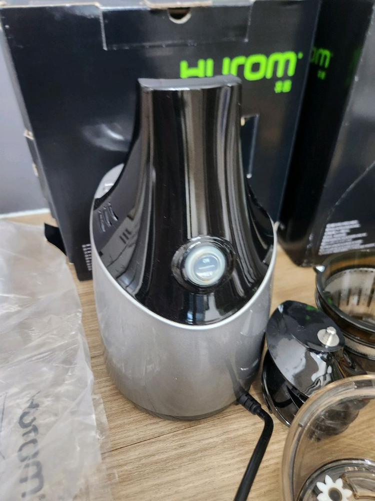 휴롬착즙기 이미지