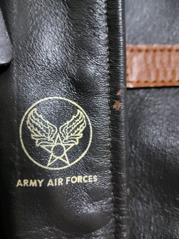 US AUTHENTIC MFG A-2 가죽자켓 이미지