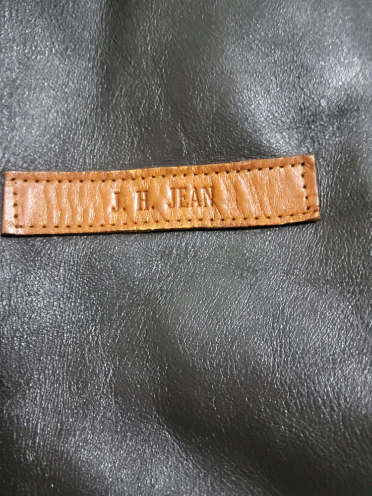 US AUTHENTIC MFG A-2 가죽자켓 이미지