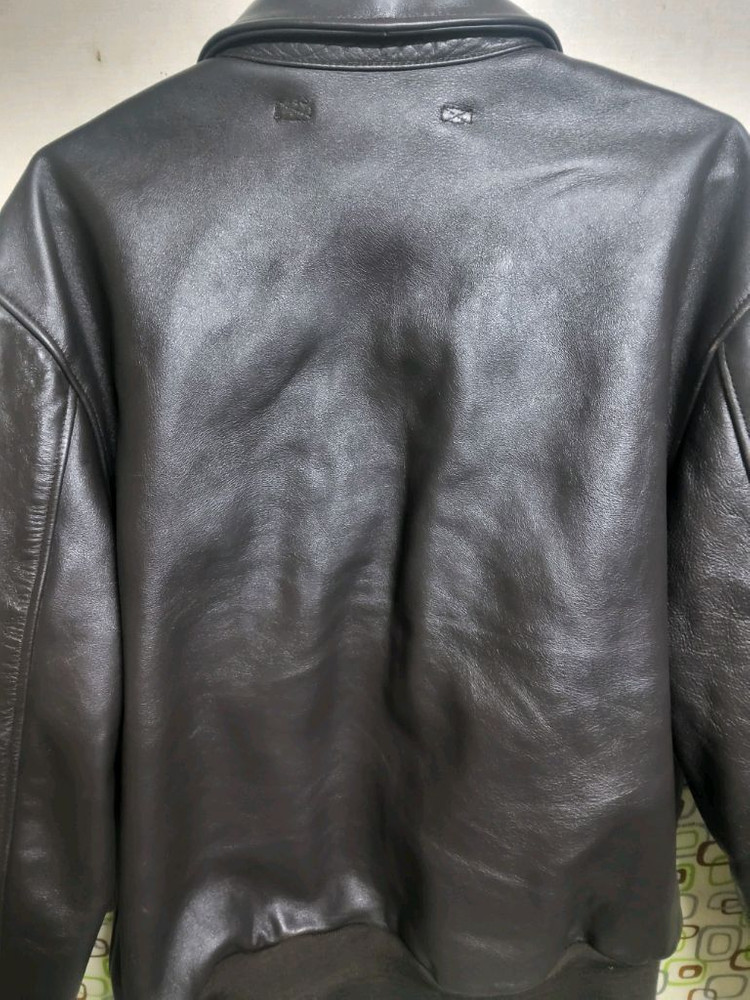 US AUTHENTIC MFG A-2 가죽자켓 이미지