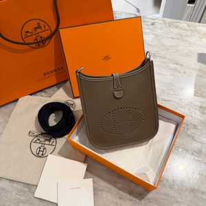 새상품급) 정품 에르메스 미니 에블린 에토프 이미지