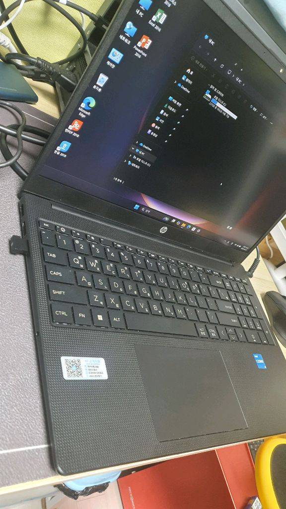 hp 15인치 노트북.13세대 i3-8g-256g 배터리95% 완전깨끗 이미지