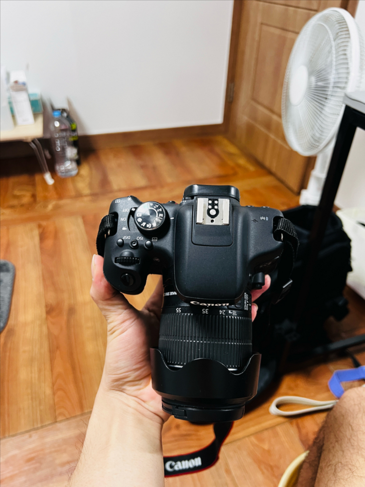 캐논 750d 렌즈 포함 이미지