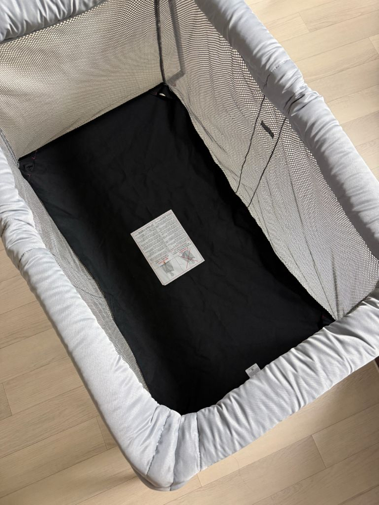 [베이비뵨] 트래블 크립 라이트 / 플레이야드형 휴대용 접이식 아기 침대 블랙 이미지