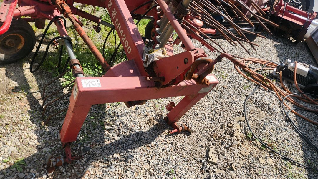 트랙터 트랙트 트렉터 트렉트 집초기 레이키 볏짚모으는 기계 이미지