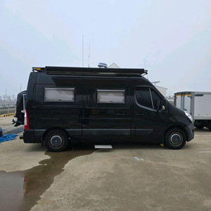 중고 캠핑카 이미지