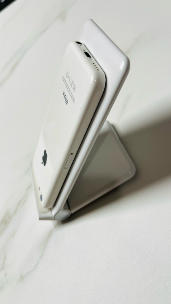 아이폰 5c 화이트 16기가 카메라무음 배터리100 #233 이미지