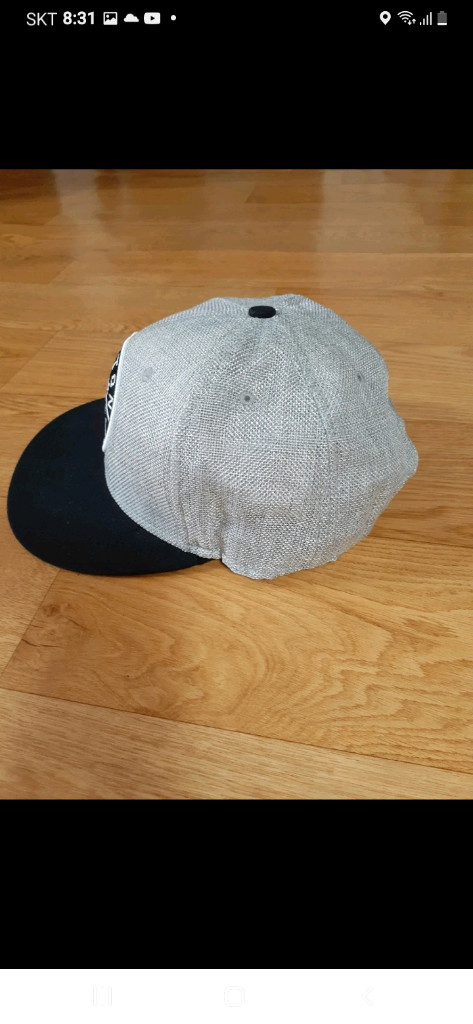 모자 요즘 햇빛 등 가리개로도 좋습니다 편하게 보세요 각각 1000원 이미지