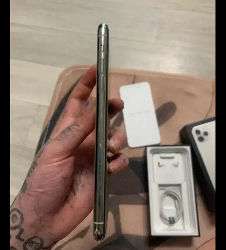 아이폰11 프로맥스 64g 풀박 이미지