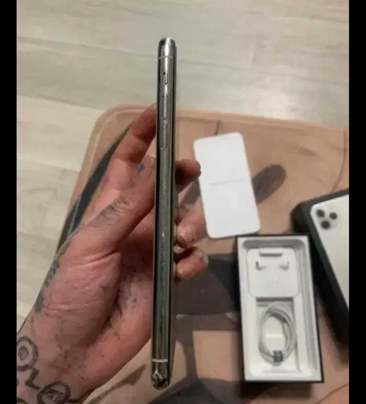 아이폰11 프로맥스 64g 풀박 이미지