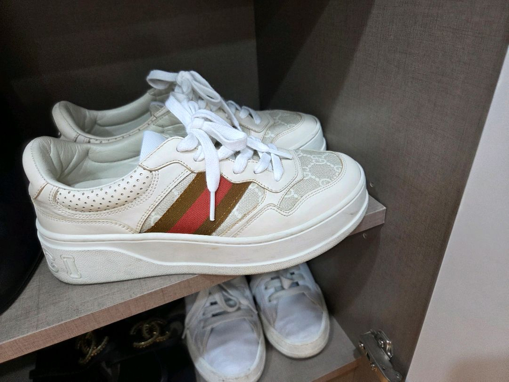 구찌 스니커즈 38 한정판 이미지