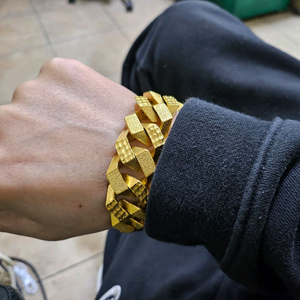 24k 순금 금팔찌 70돈 체인 팝니다 이미지