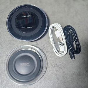 삼성 무선 충전기 EP-PN920 + 저가형 무선 충전기 판매합니다. 이미지