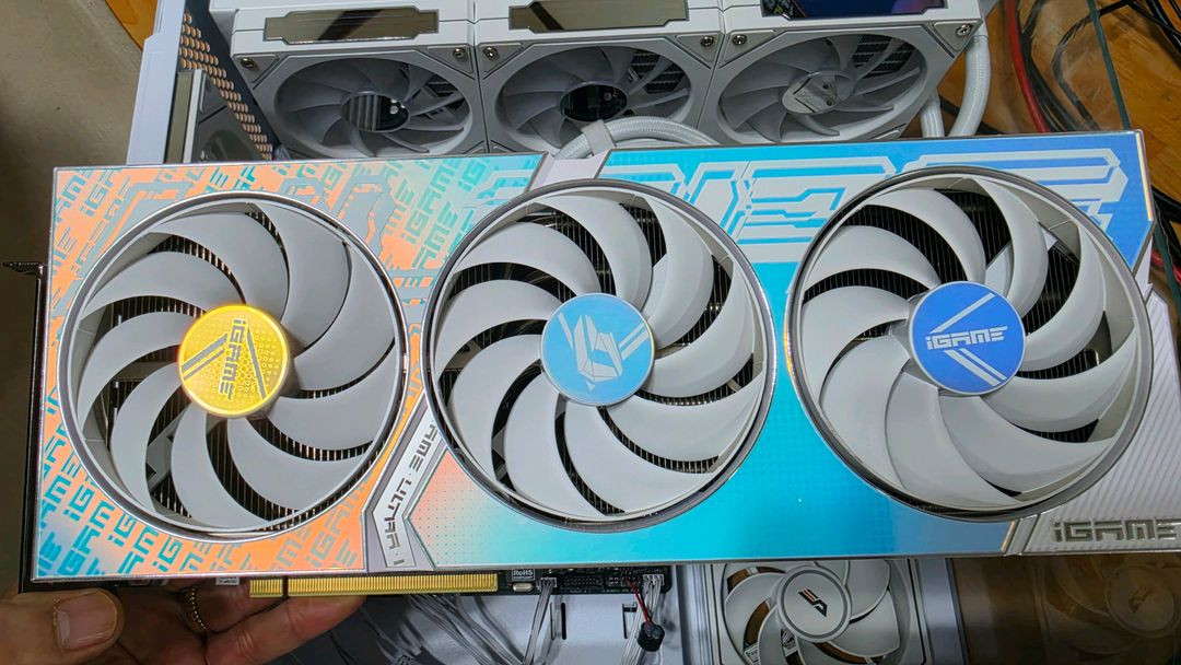 라이젠9 7950x3d rtx4070ti super 램64g 컴퓨터 본체 이미지