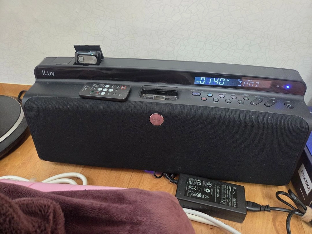 신품 수준 ihome 아이팟,아이폰 독 스피커 - 안심되는 중고거래