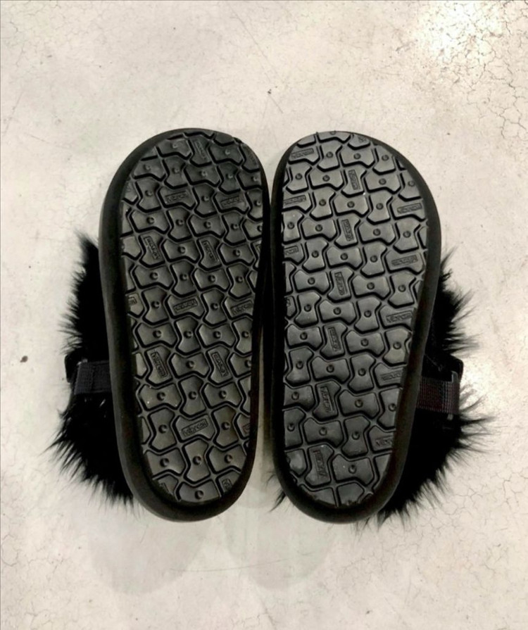 Sacai 사카이 벨크로 퍼슬리퍼 샌들 36사이즈. 이미지