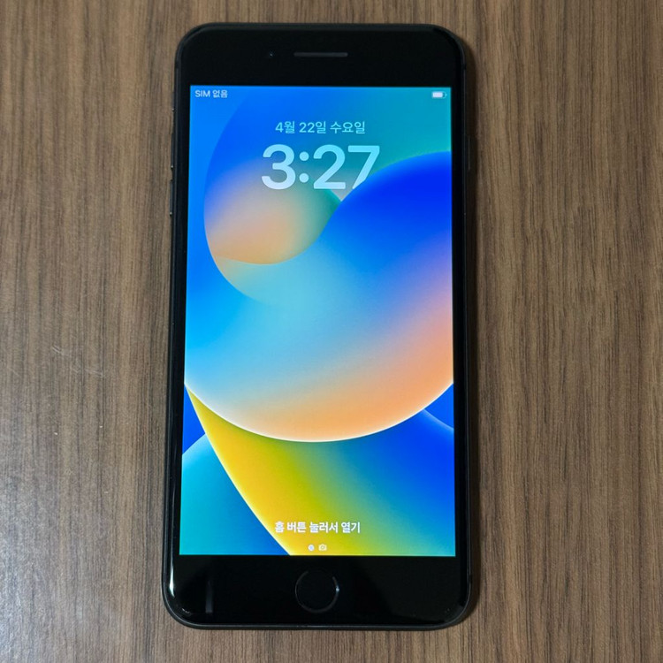 아이폰 8 플러스 블랙 64GB 이미지
