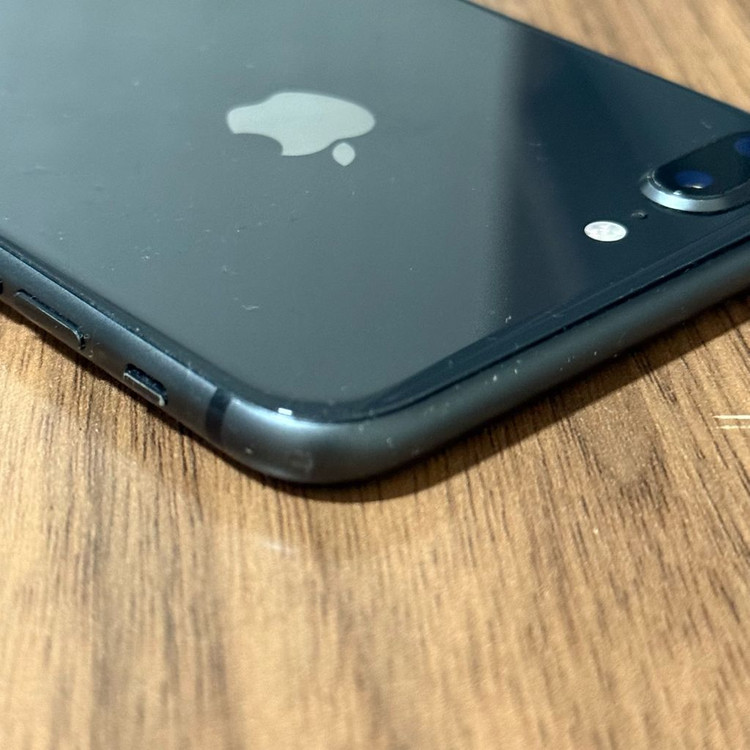 아이폰 8 플러스 블랙 64GB 이미지