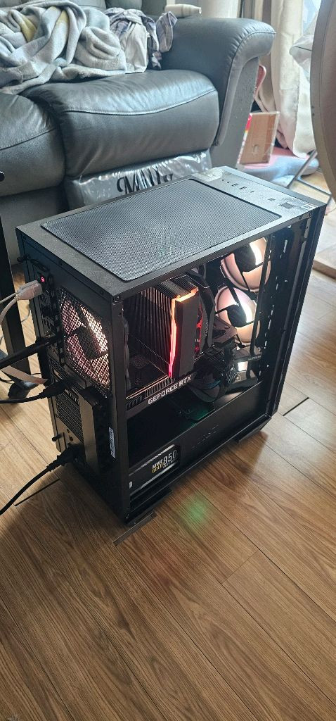 i7-10700k 램32 rtx3080ti ssd1테라 hdd2테라 이미지