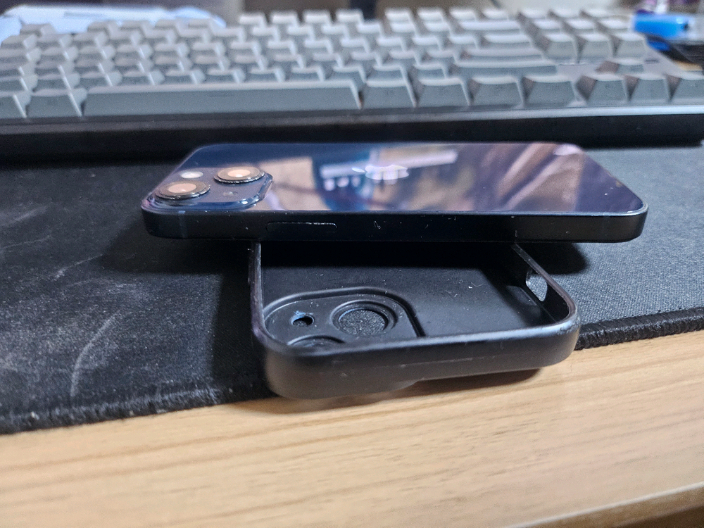 아이폰13미니. 미드나잇 128 배터리76 이미지