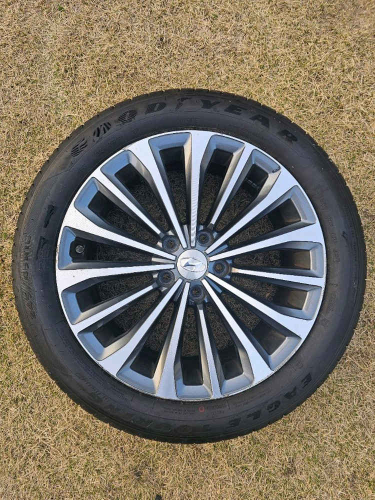 그랜져HG 18인치 휠타이어 4개 세트 판매 이미지