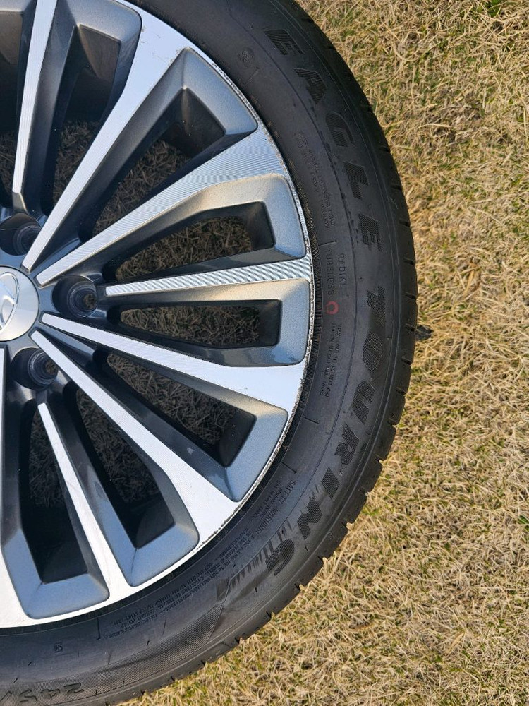 그랜져HG 18인치 휠타이어 4개 세트 판매 이미지