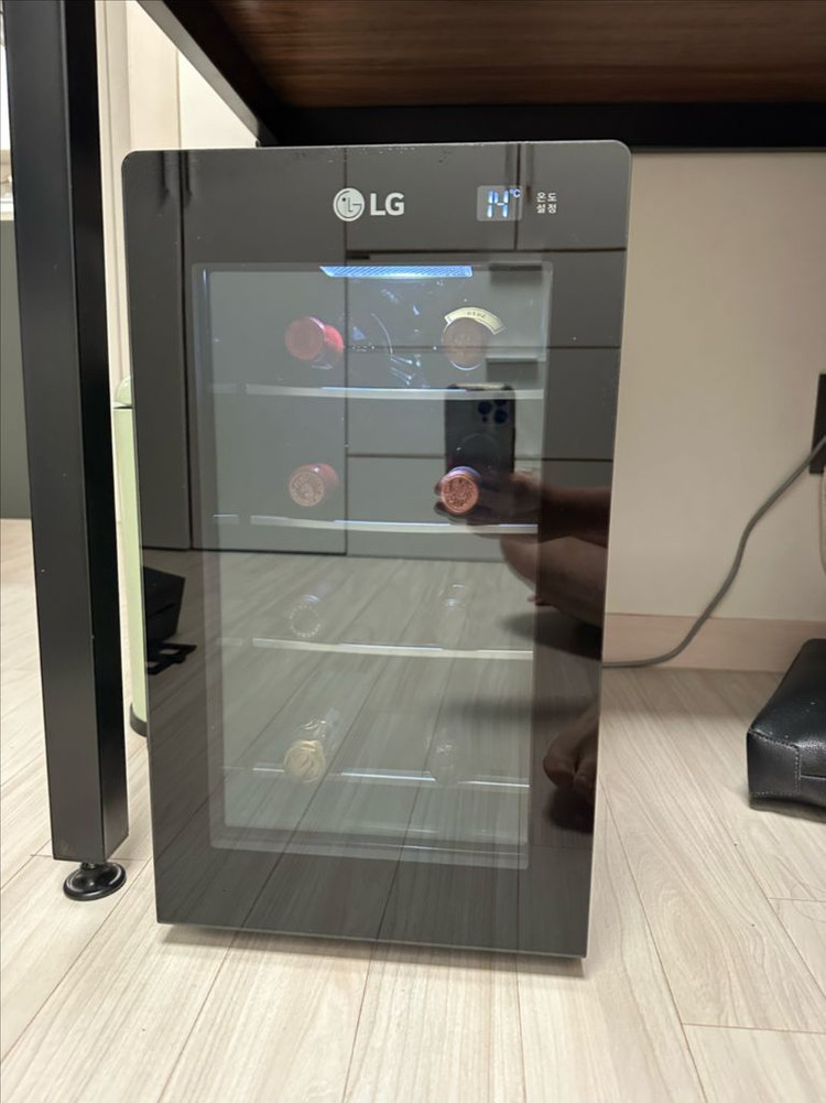 LG 와인셀러 W087B 이미지