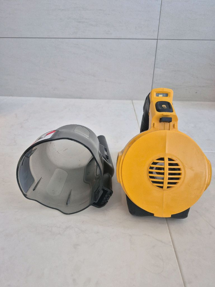 디월트 DCV501LN 20V MAX 핸디 무선청소기 이미지