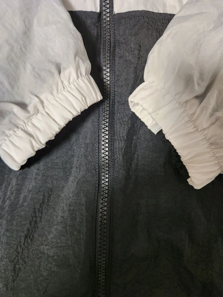 나이키 애슬레틱스 우븐 후드집업 바람막이 상하의 세트 사이즈95 m여러 중고사이트에도 같이 판매하고 있어서 삭제되면 이미지