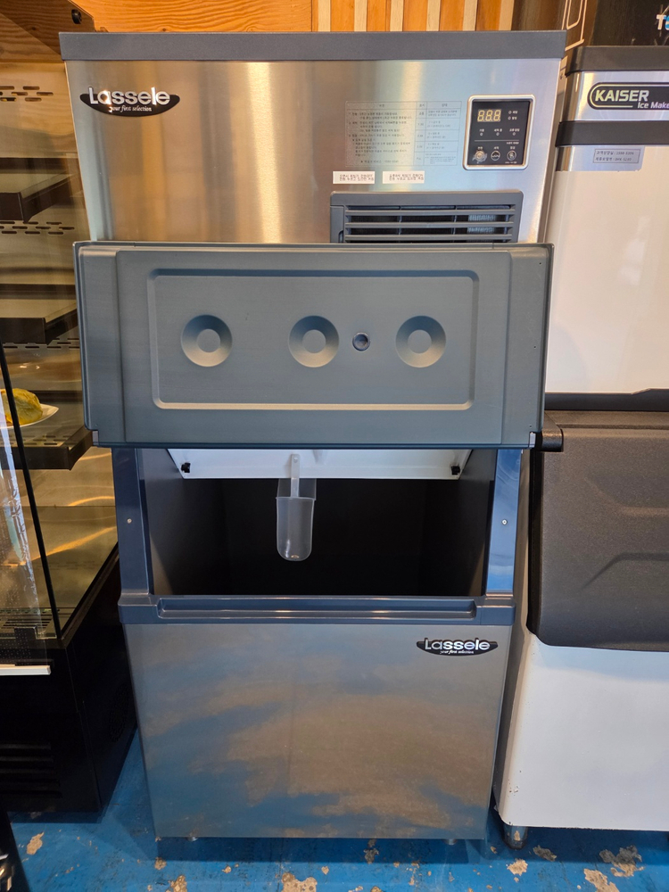 최신 카페 업소용 라셀르 제빙기 반달얼음 이미지