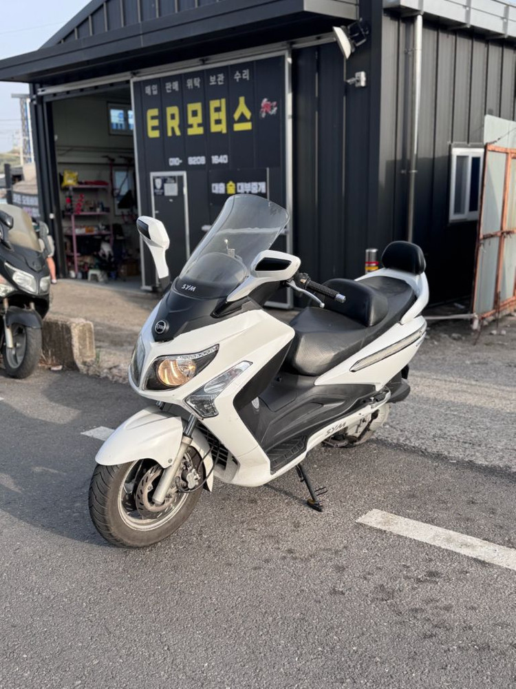 SYM 보이져125 이미지