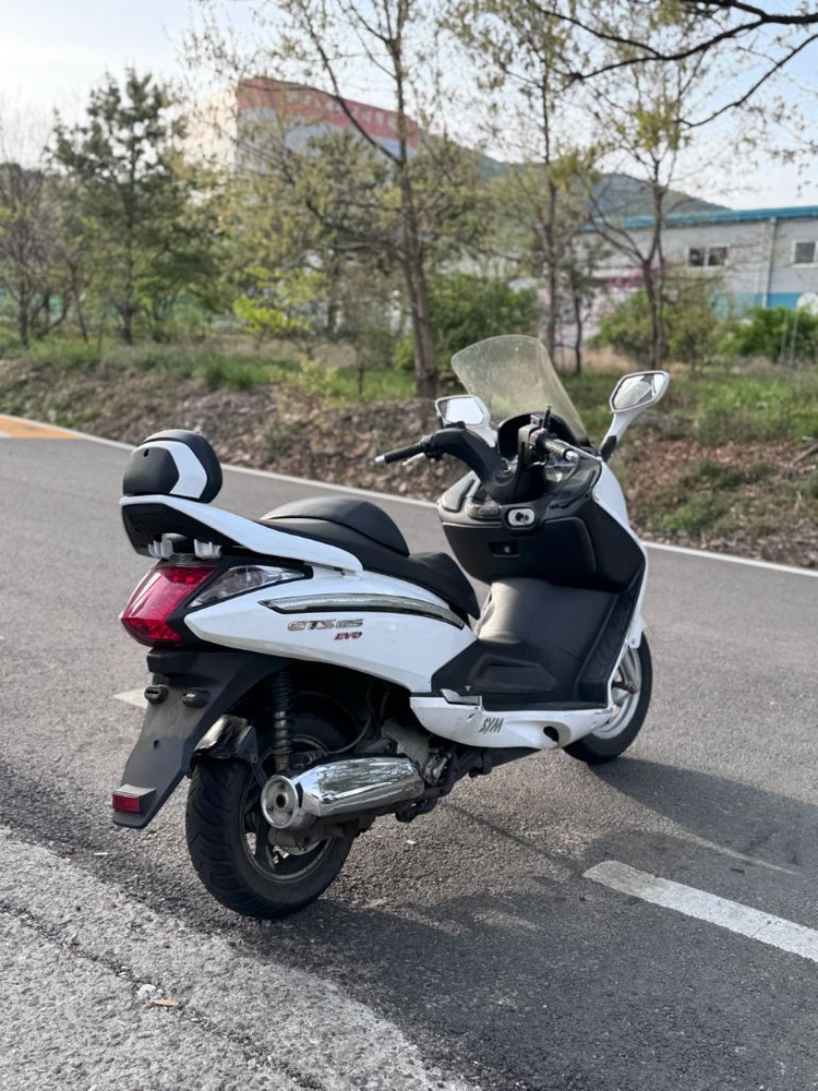 SYM 보이져125 이미지