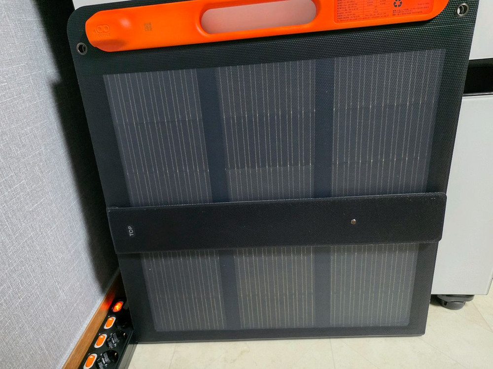 잭커리 파워뱅크 1000플러스 태양광패널 이미지