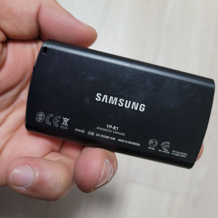 삼성 YEPP 옙 YP-R1 블랙 MP3 4기가 이미지