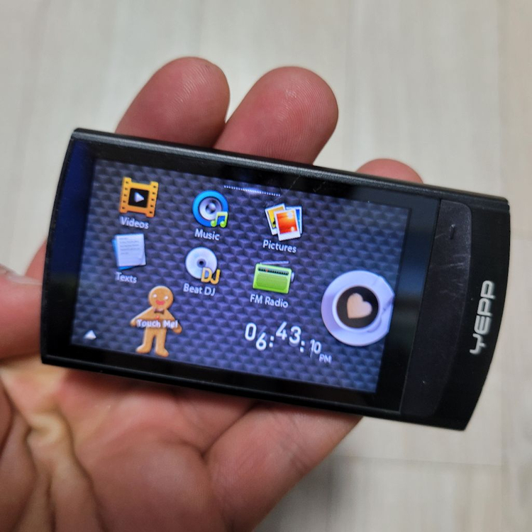 삼성 YEPP 옙 YP-R1 블랙 MP3 4기가 이미지