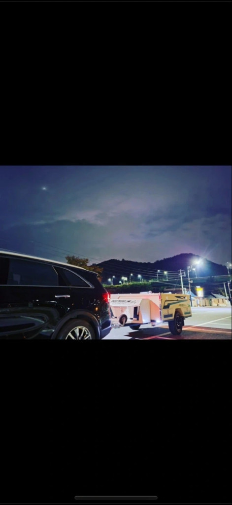 캠핑 카라반 트레일러 이미지