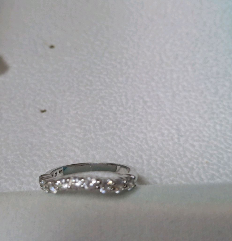 제이에스티나 14k반지 팝니다. 이미지