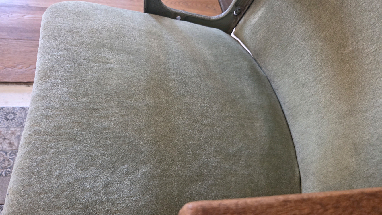 영국산 클래식 영화관 빈티지가구 이미지