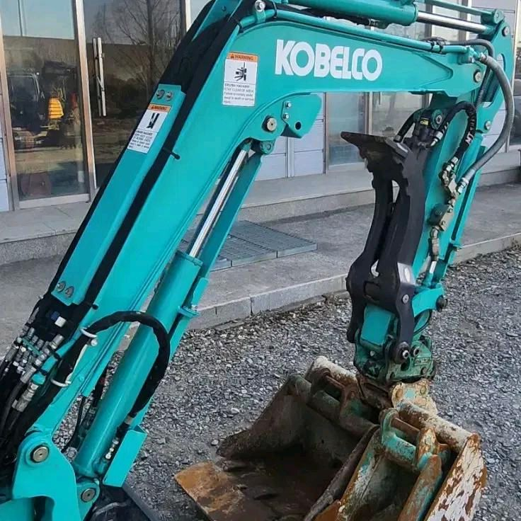 코벨코 SK17SR 미니 굴삭기코벨코 SK17SR 미니 굴삭기 집게장착 이미지