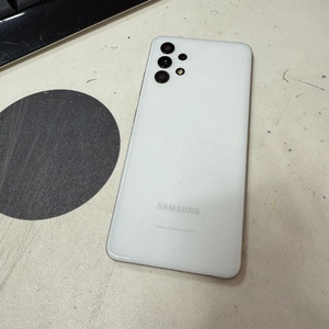 갤럭시A32 이미지