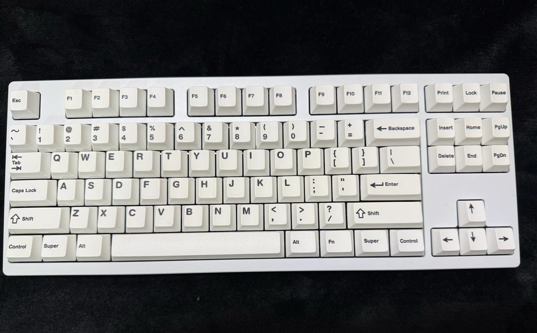 키네틱스 헤르츠87 풀알루미늄 커스텀 키보드 캔디블루 이미지