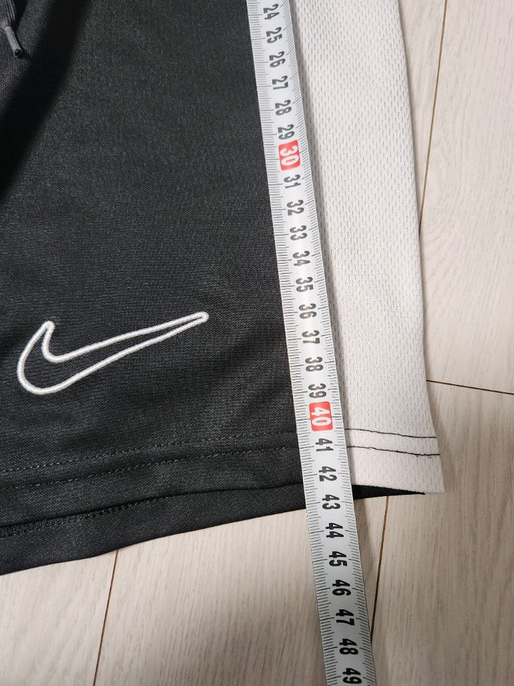 나이키 드라이 핏 반바지 아카데미 남성 축구 쇼츠 DV9743-010 사이즈 L새거는 아니지만 사용감 거의 없어요^ 이미지