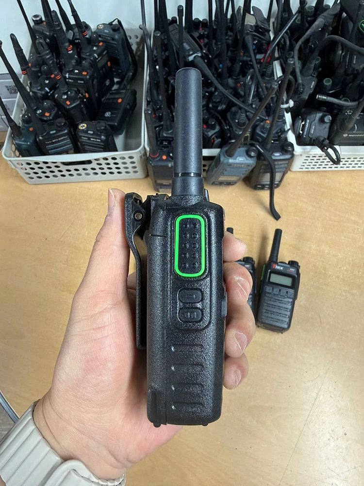 티알엑스 TA420 TA-420 휴대용 디지털 업무 무전기 / 풀세트 이미지