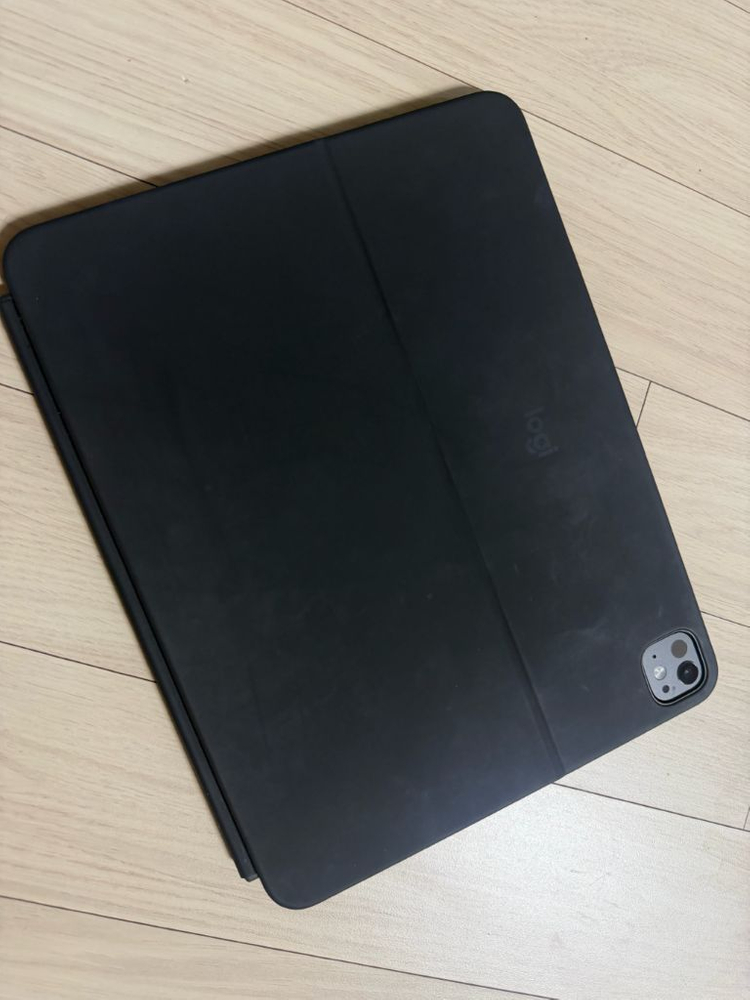 아이패드프로(IPAD PRO) M5 13인치 WIFI/셀룰러 + 애플펜슬프로 + 로지텍 콤보터치 키보드케이스 이미지