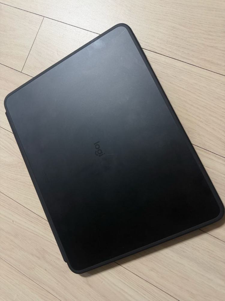 아이패드프로(IPAD PRO) M5 13인치 WIFI/셀룰러 + 애플펜슬프로 + 로지텍 콤보터치 키보드케이스 이미지