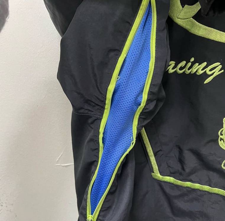 아라이 바람막이 XXL (구형 형광블랙) 이미지