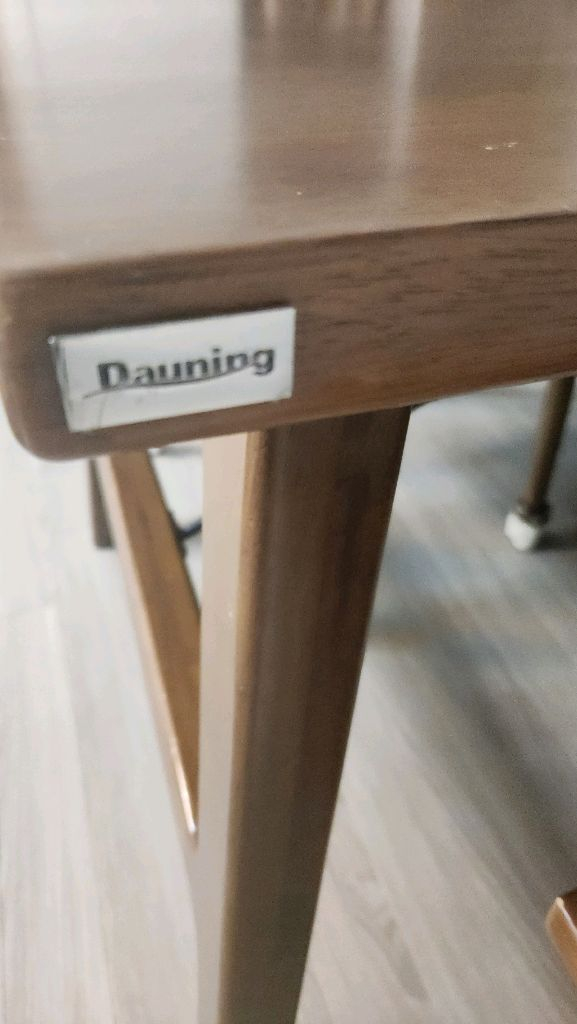 다우닝 4인용 식탁 의자 세트 이미지